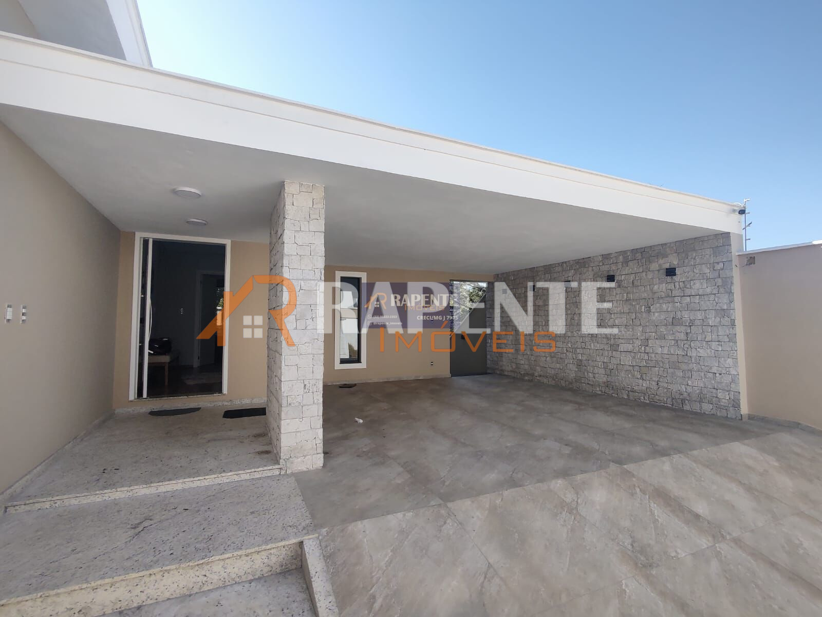 03 Casa super elegante no Santa Tereza 1 para você!