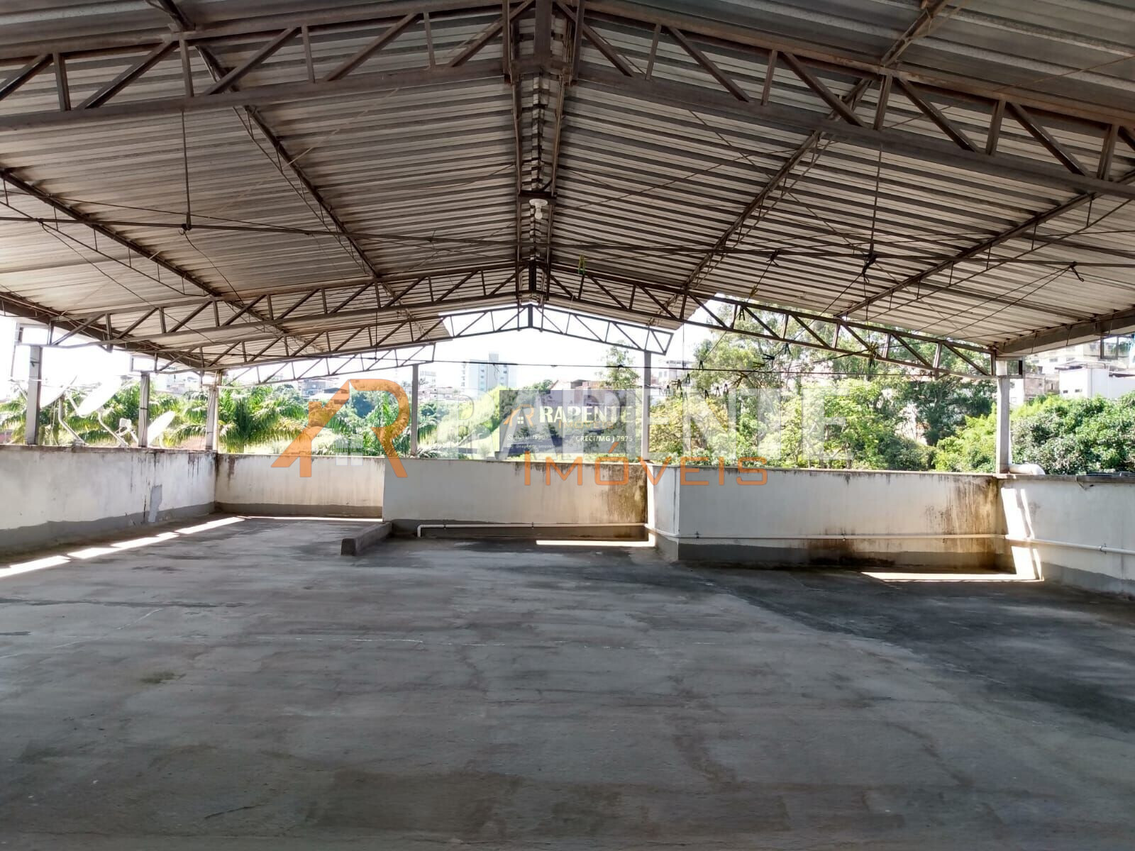 14 Apartamento em Pontilhão, Barbacena/MG