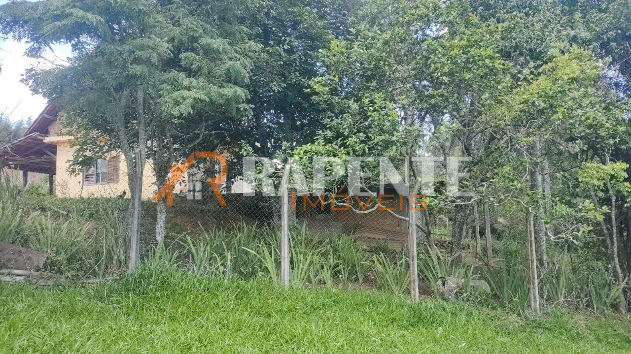1758587752276 Sítio completíssimo no Caiçaras!