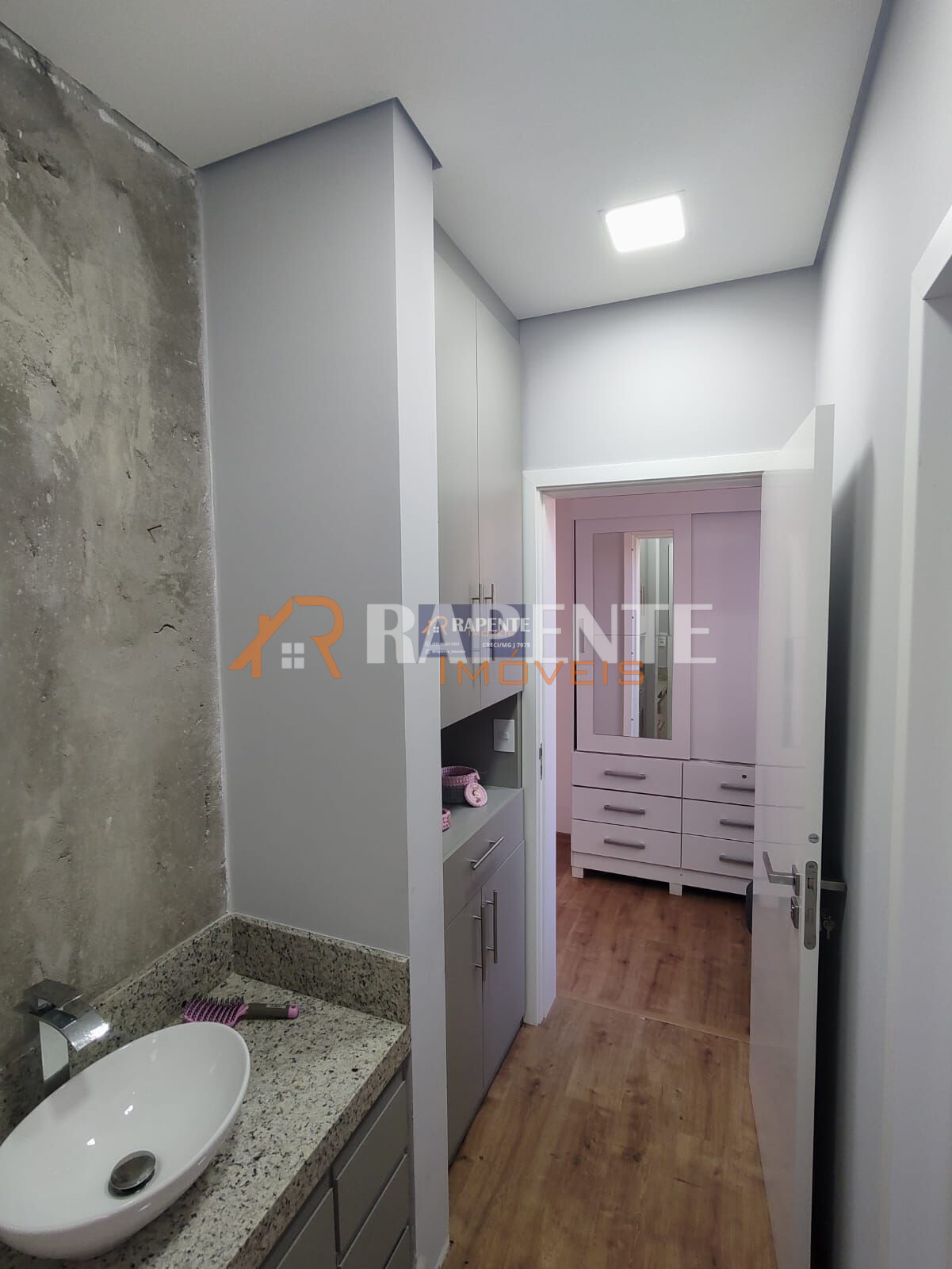 19 Casa super elegante no Santa Tereza 1 para você!