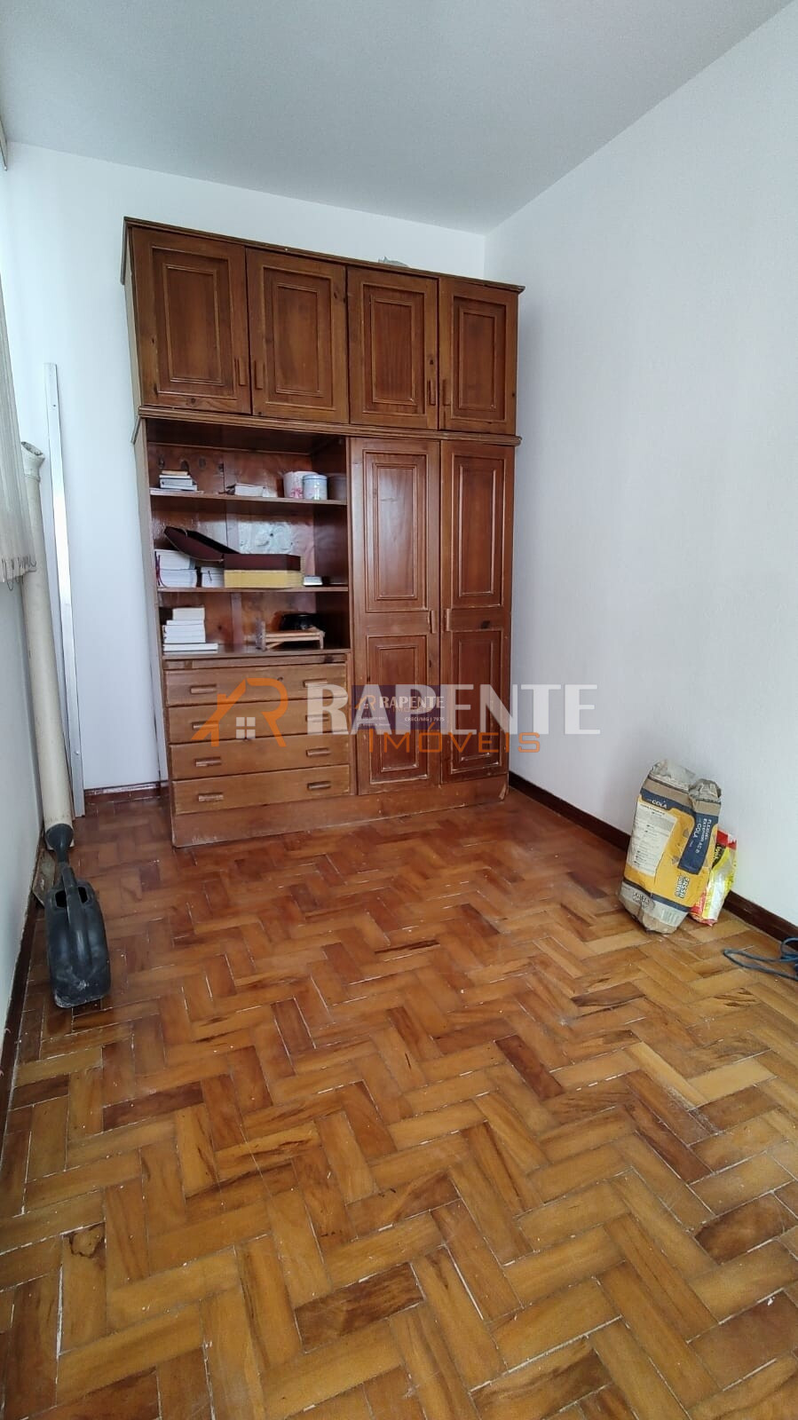 Apartamento à venda no Centro.
