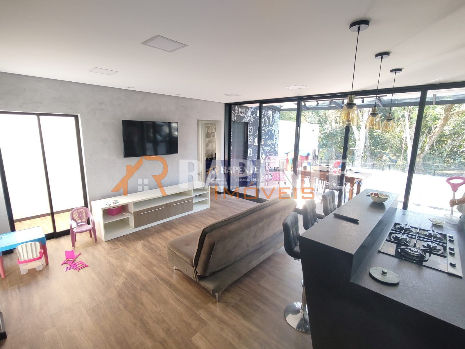 25 Casa super elegante no Santa Tereza 1 para você!