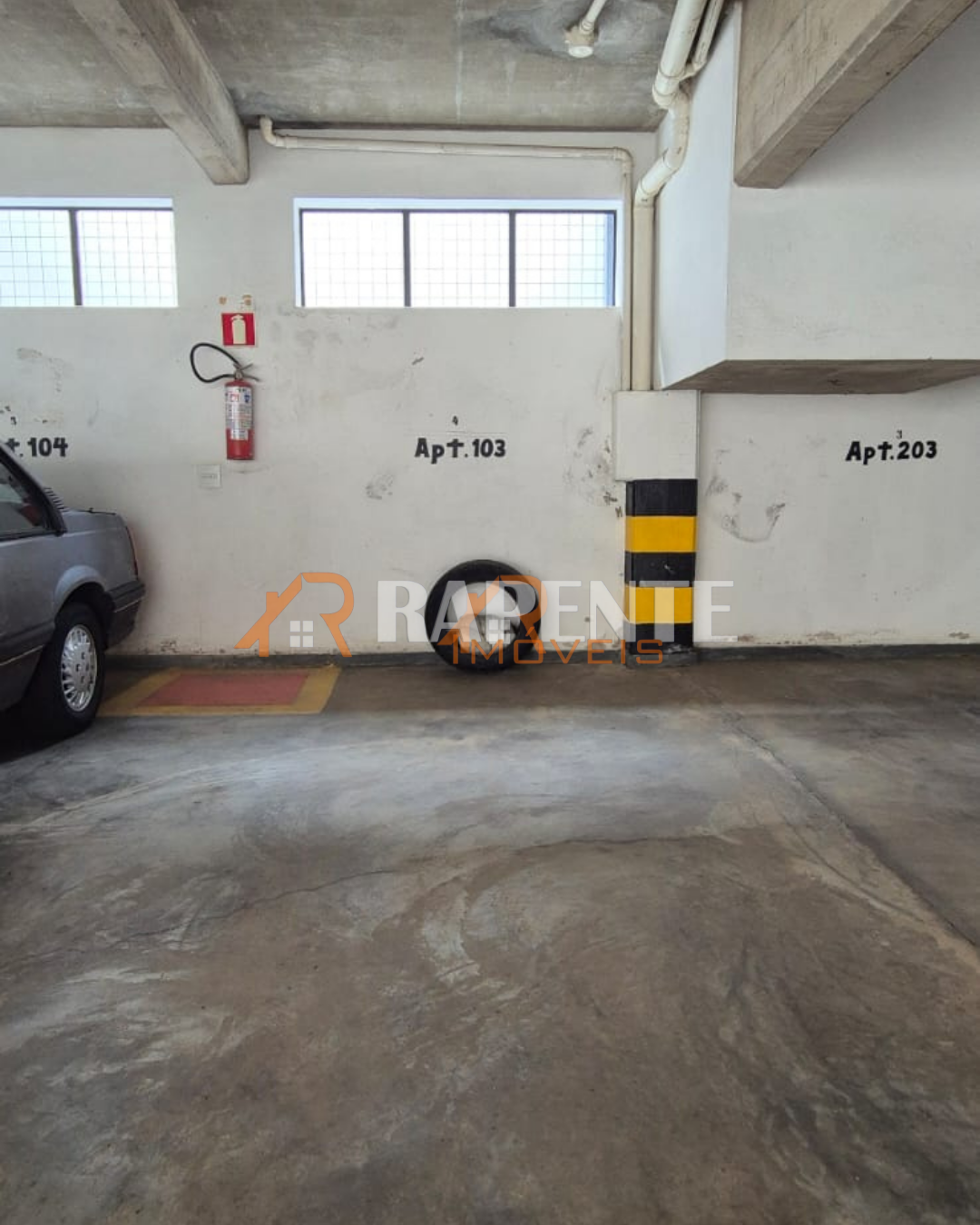 Excelente apartamento em rua SUPER tranquila.