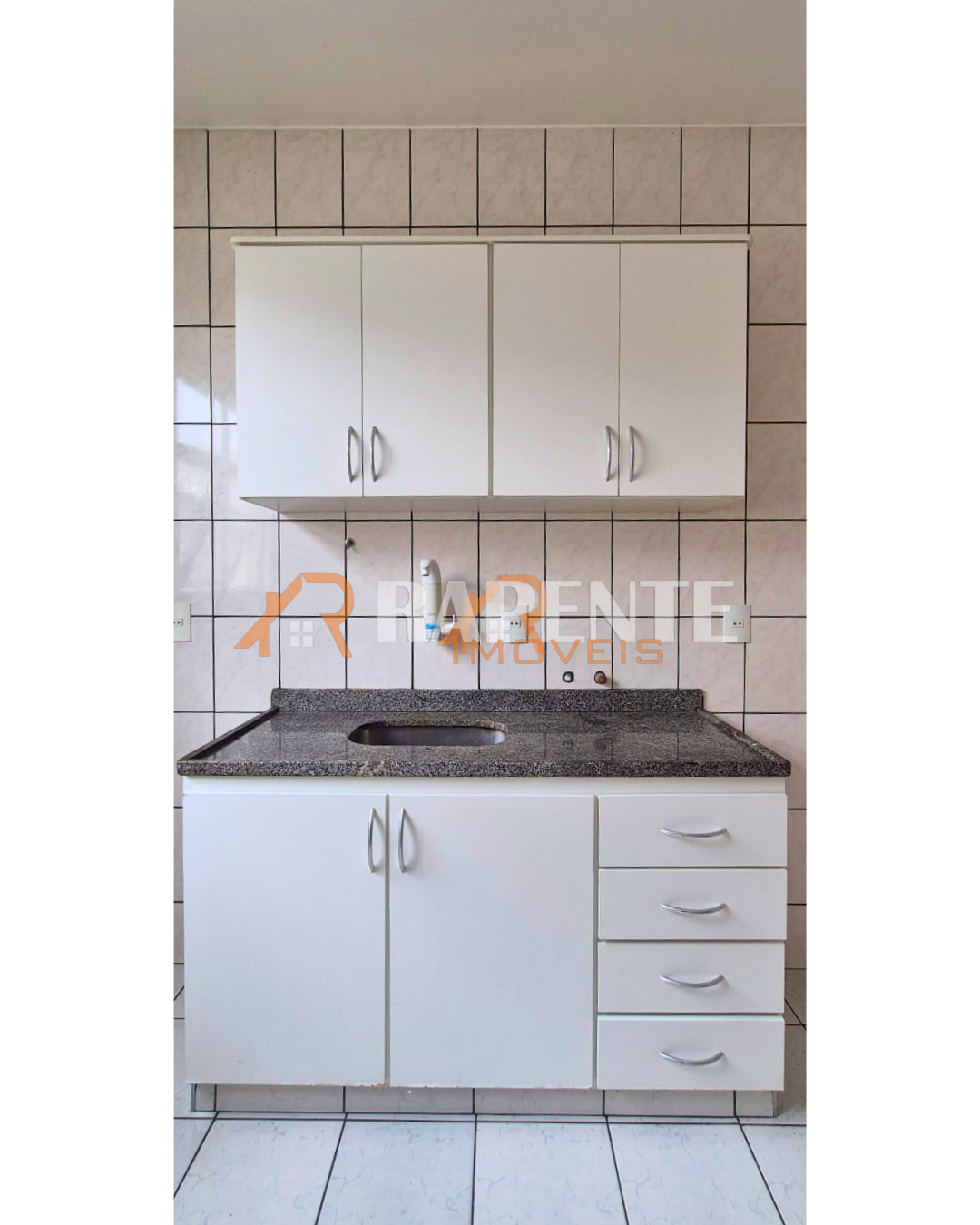 Excelente apartamento em rua SUPER tranquila.