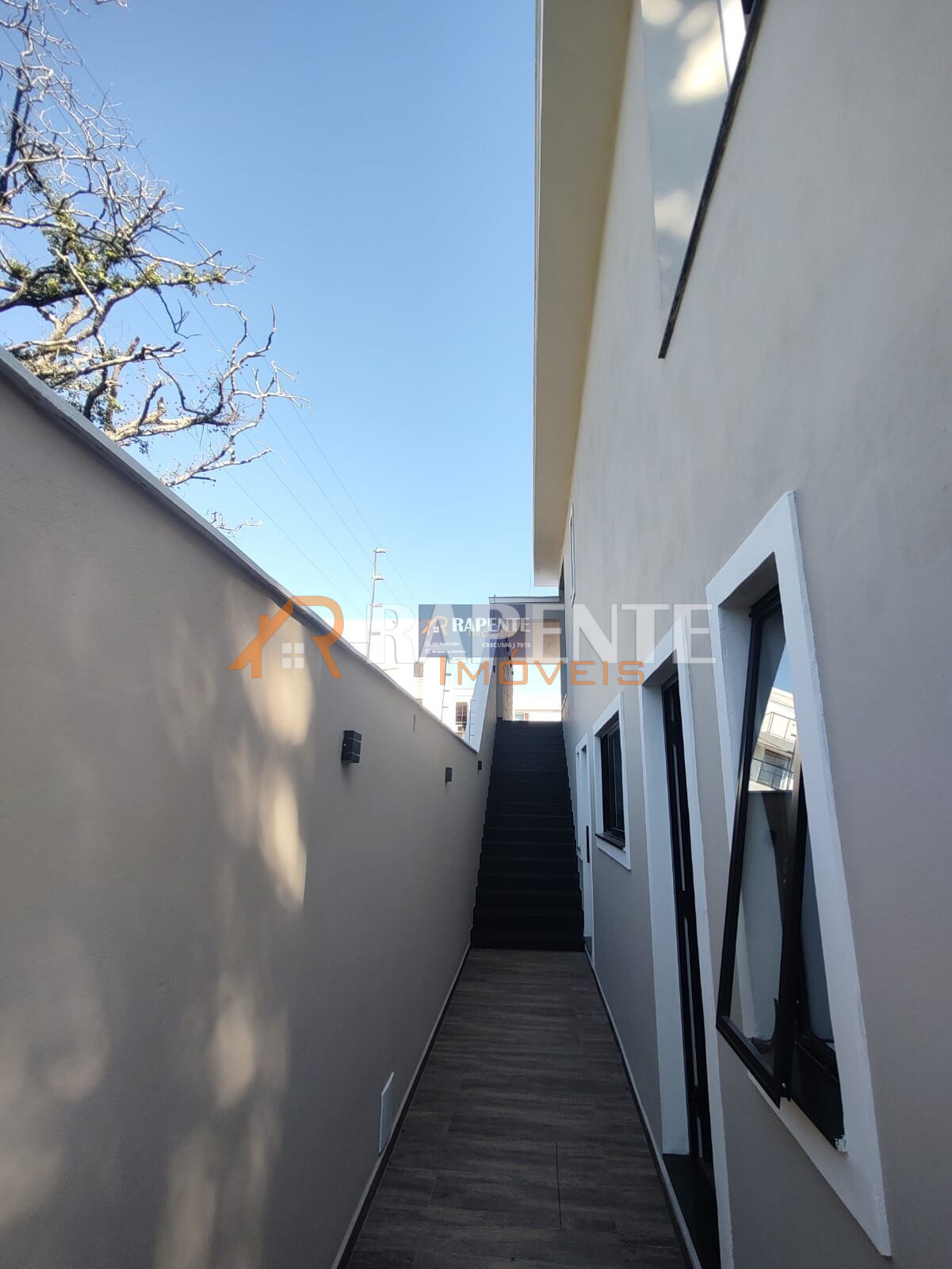 32 Casa super elegante no Santa Tereza 1 para você!