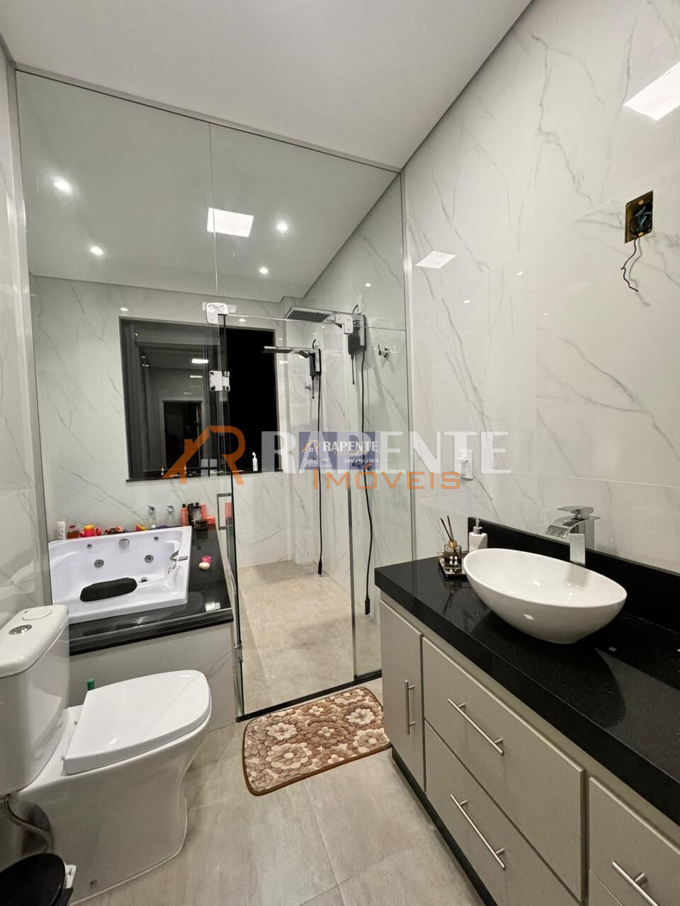 41 Casa super elegante no Santa Tereza 1 para você!