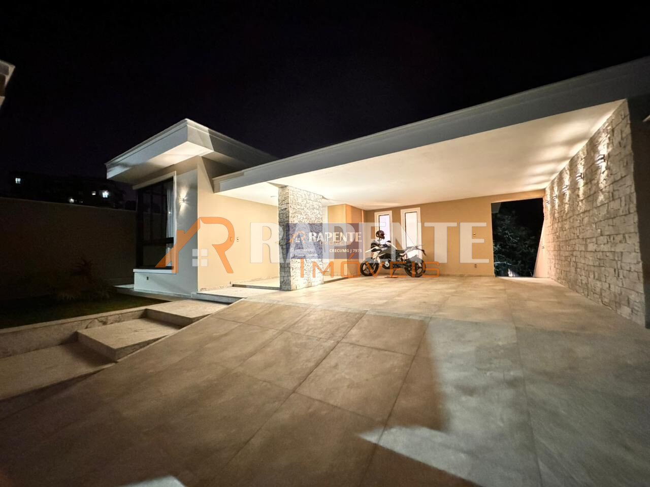 42 Casa super elegante no Santa Tereza 1 para você!