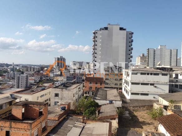 Apartamento no Centro! Alta procura neste prédio.