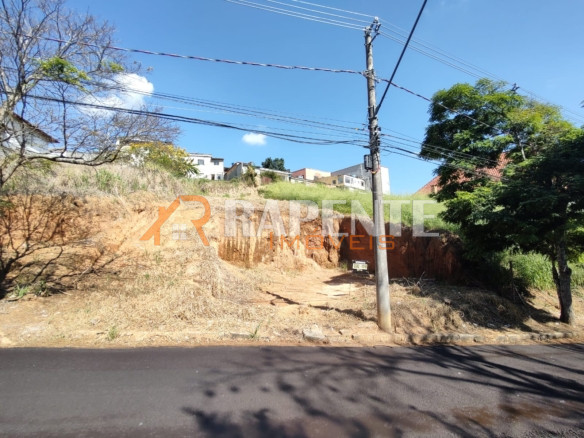Terreno na Chácara das Andorinhas!