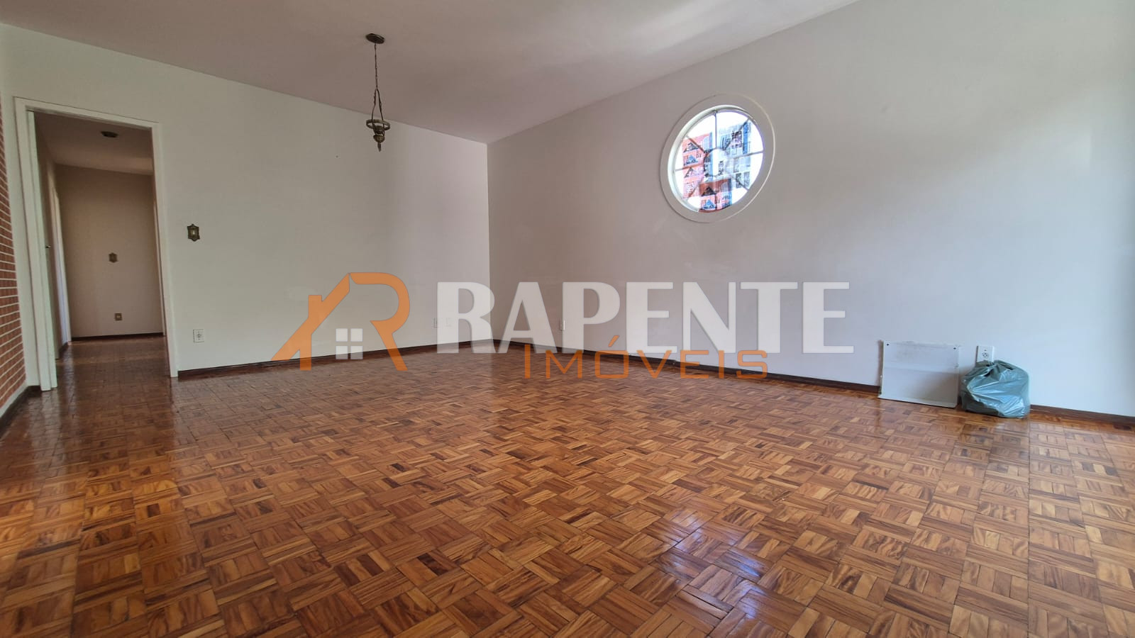 WhatsApp Image 2026-05-04 at 15.41.59 (2) Excelente apartamento no Centro!