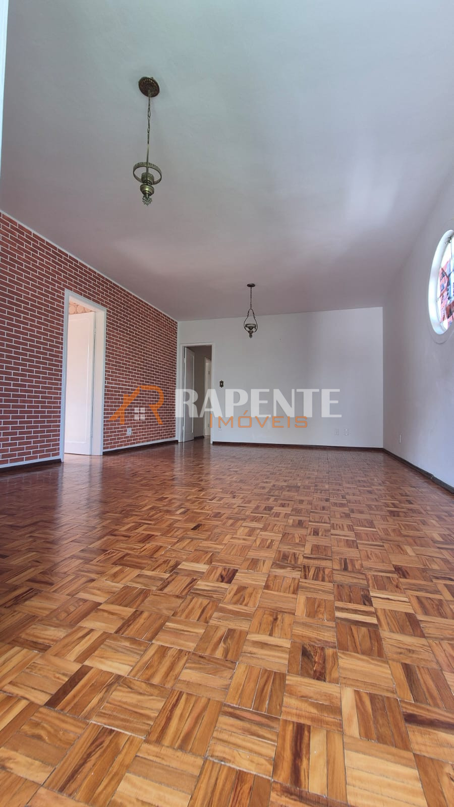 WhatsApp Image 2026-05-04 at 15.42.00 Excelente apartamento no Centro!